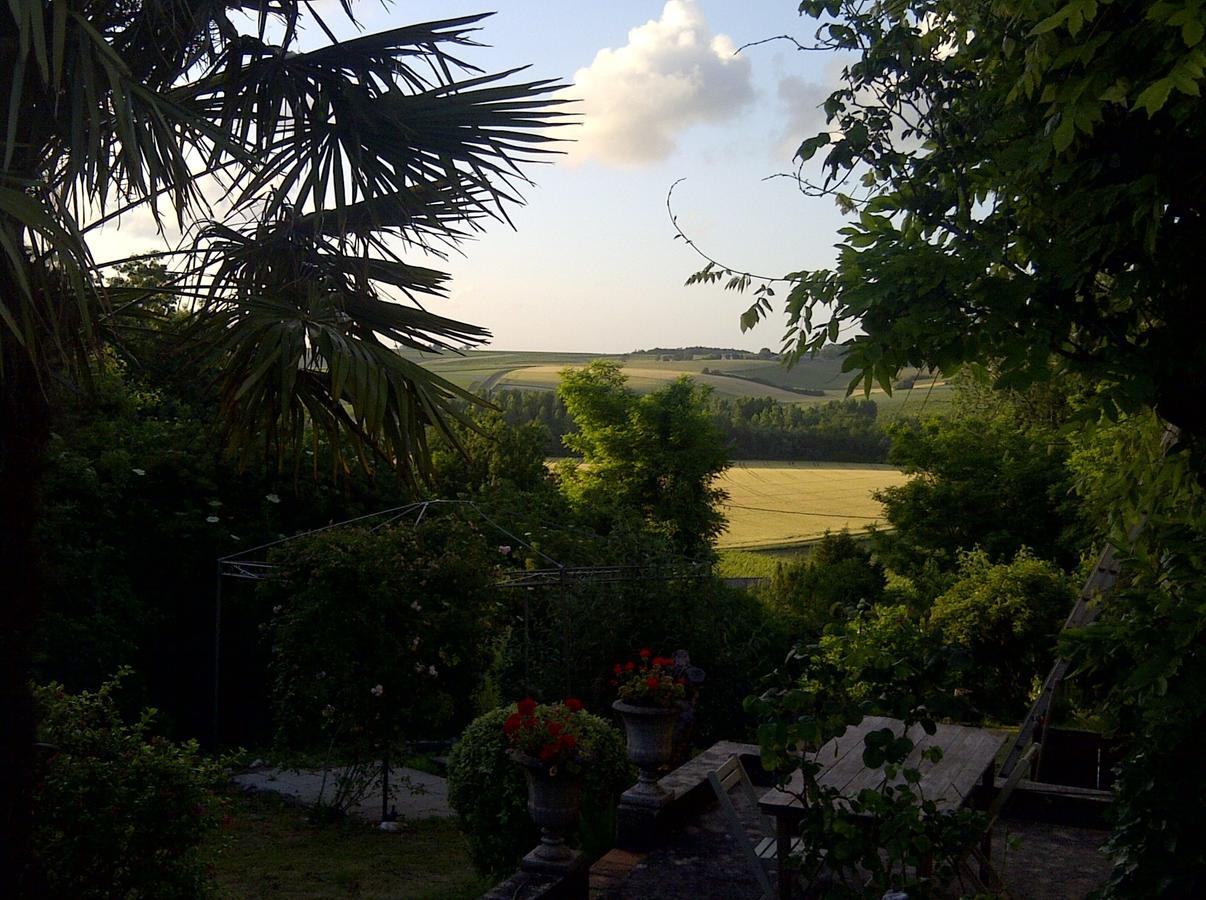 Bed and Breakfast Chez Brown Saint-Thomas-de-Cônac Exterior foto